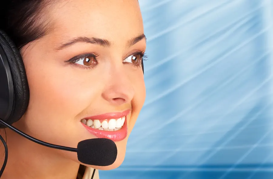 Customer-First-Commitment-picture of service rep