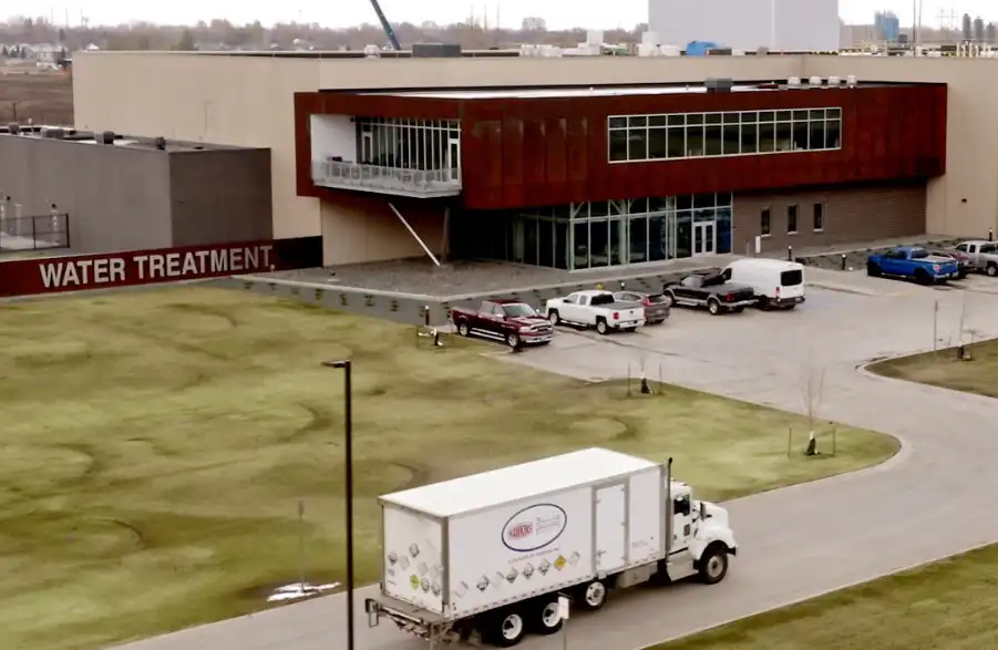 Our Mission & Promise picture of delivery truck